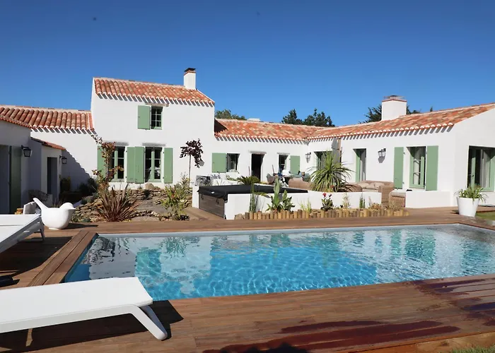 Magnifique Piscine Billard Vila Ile d'Yeu