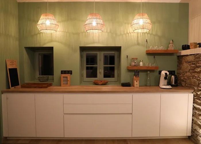 Magnifique Piscine Billard Vila